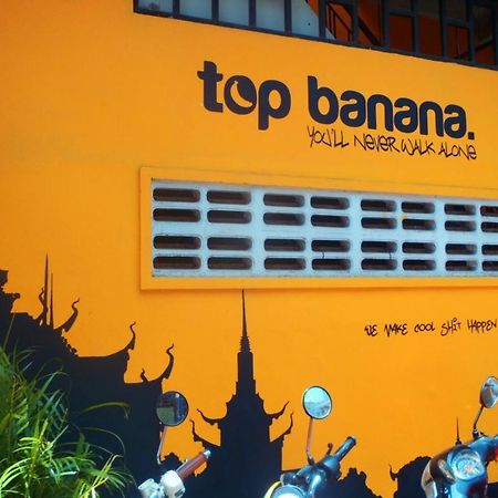 Top Banana Guesthouse & Rooftop Bar Phnom Penh Exteriör bild